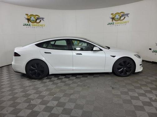 Pearl White Multi 2022 Tesla Model S Base