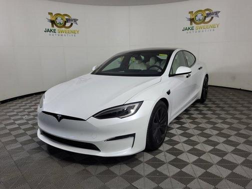 Pearl White Multi 2022 Tesla Model S Base