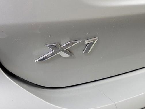 Glacier Silver Metallic 2020 BMW X1 xDrive28i