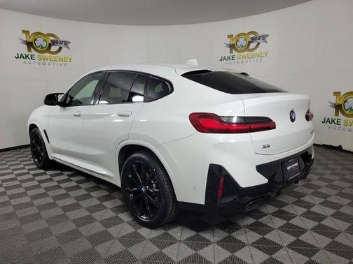 2024 BMW X4 M40i