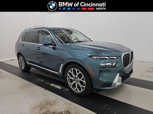 2025 BMW X7 xDrive40i