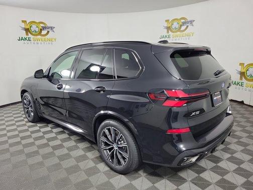 Black Sapphire Metallic 2026 BMW X5 PHEV xDrive50e