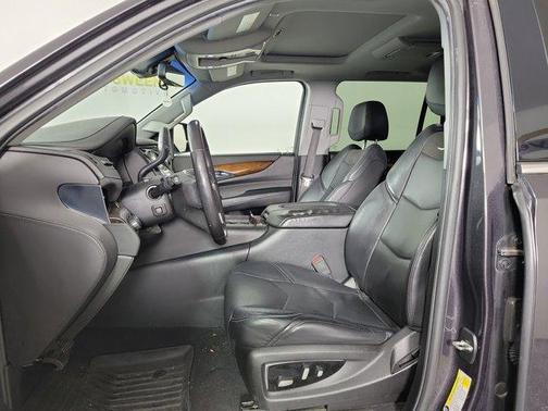 2018 Cadillac Escalade Luxury