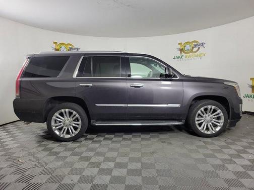 2018 Cadillac Escalade Luxury