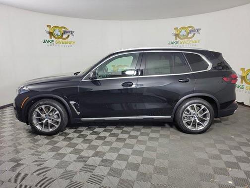 Black Sapphire Metallic 2026 BMW X5 PHEV xDrive50e