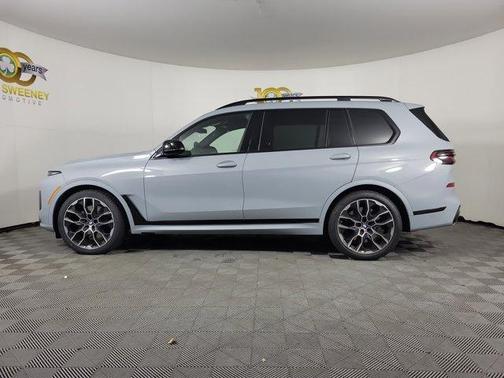 2026 BMW X7 M60i