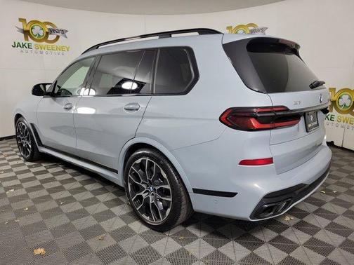 2026 BMW X7 M60i