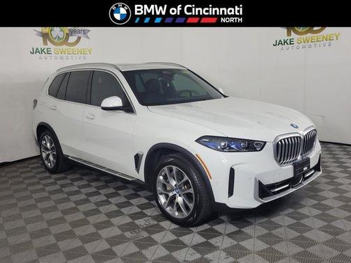 Alpine White 2024 BMW X5 PHEV xDrive50e