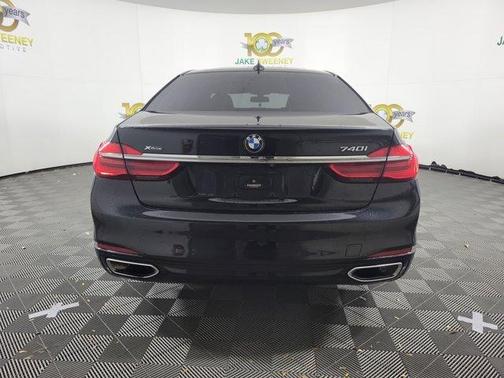 2019 BMW 740 i xDrive