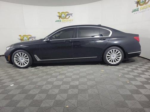 2019 BMW 740 i xDrive