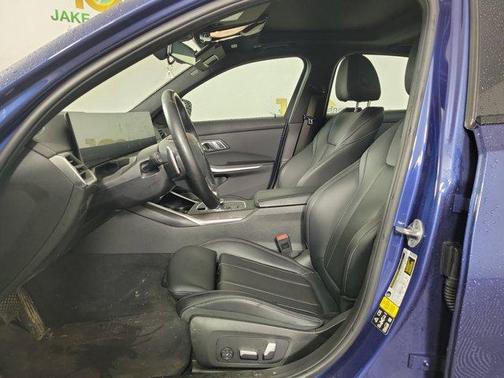 2023 BMW 330 i xDrive