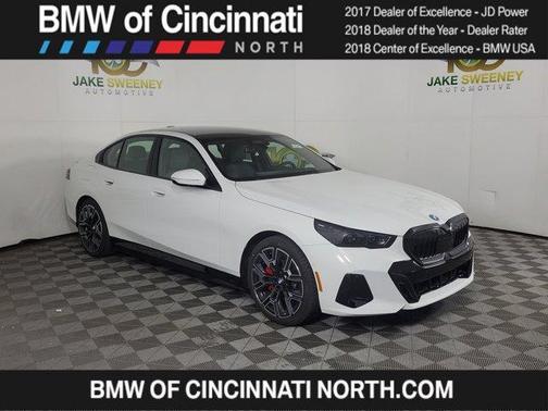 Alpine White 2026 BMW 550e xDrive