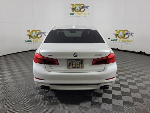 Mineral White Metallic 2018 BMW 540 i xDrive