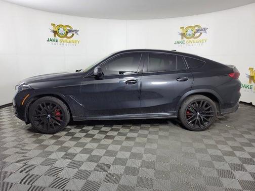 2025 BMW X6 xDrive40i