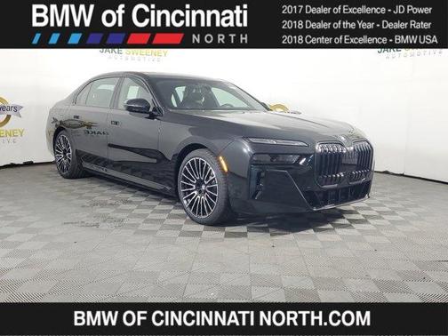 2025 BMW 760 760i xDrive