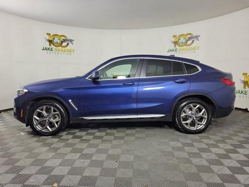 2023 BMW X4 xDrive30i