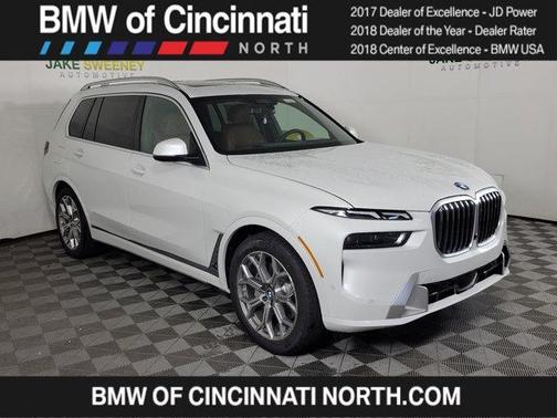 Mineral White Metallic 2027 BMW X7 xDrive40i