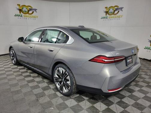 2026 BMW i5 xDrive40