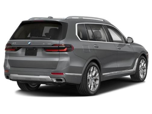 2026 BMW X7 M60i