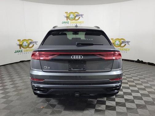 Daytona Gray Pearl Effect 2020 Audi Q8 55 Premium Plus