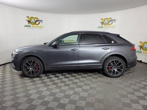 Daytona Gray Pearl Effect 2020 Audi Q8 55 Premium Plus
