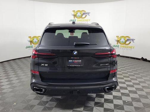 Black Sapphire Metallic 2026 BMW X5 xDrive40i
