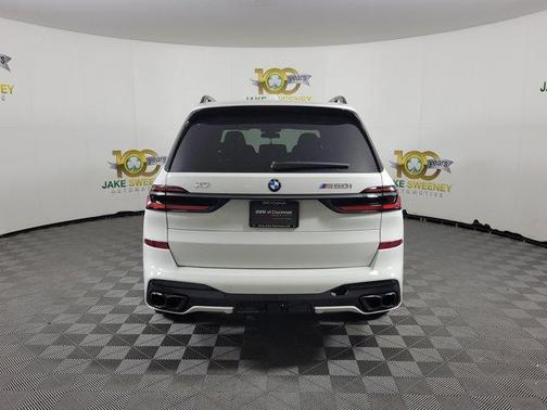 2026 BMW X7 M60i