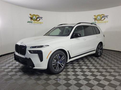 2026 BMW X7 M60i