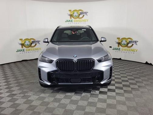 Gray Metallic 2026 BMW X5 xDrive40i