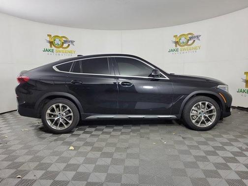 2022 BMW X6 xDrive40i