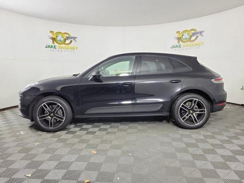 2021 Porsche Macan Base