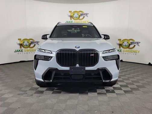 2026 BMW X7 M60i