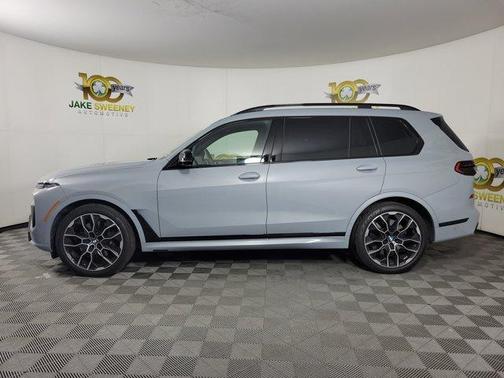 2026 BMW X7 M60i