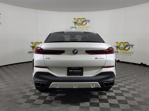 2024 BMW X6 M60i