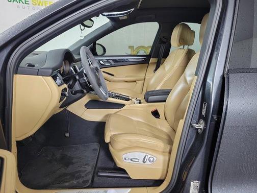 2017 Porsche Macan S