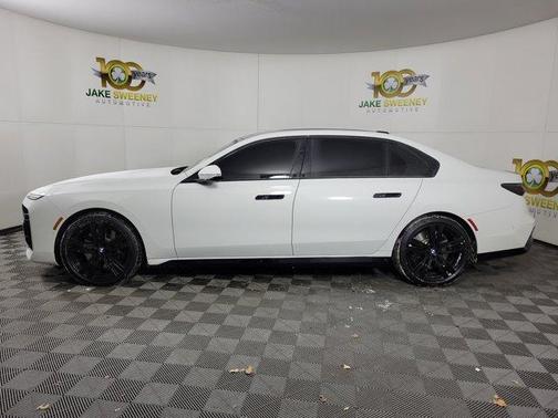 2023 BMW 760 760i xDrive