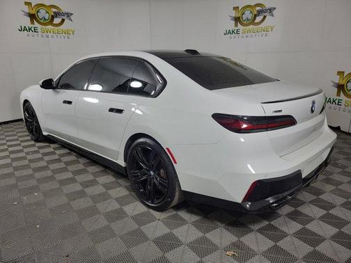 2023 BMW 760 760i xDrive