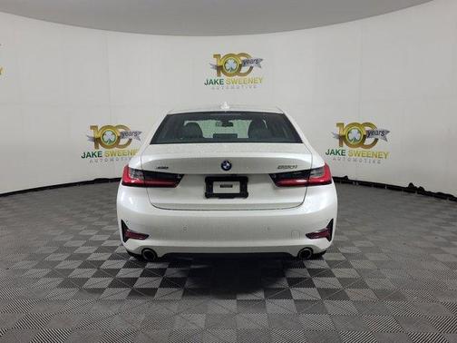 2020 BMW 330 i xDrive