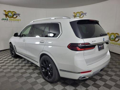 2026 BMW X7 xDrive40i