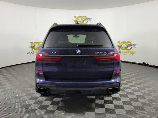 2021 BMW X7 M50i