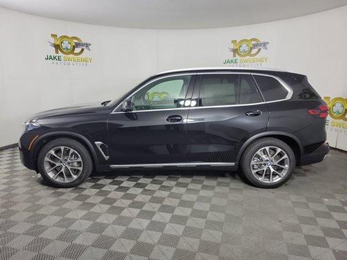 Black Sapphire Metallic 2026 BMW X5 PHEV xDrive50e