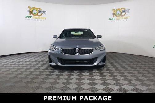 2025 BMW 230 i xDrive