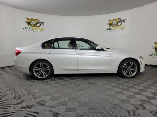 2018 BMW 330 i xDrive
