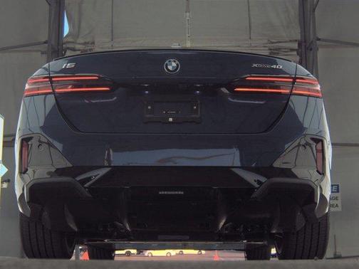 2025 BMW i5 xDrive40