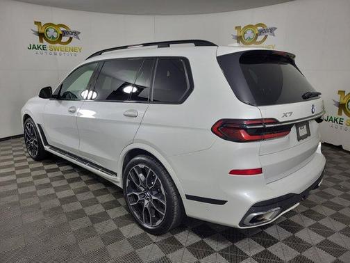 2023 BMW X7 xDrive40i