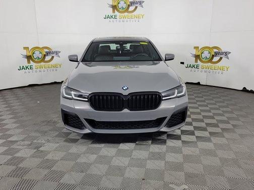 Metallic 2022 BMW M550 i xDrive