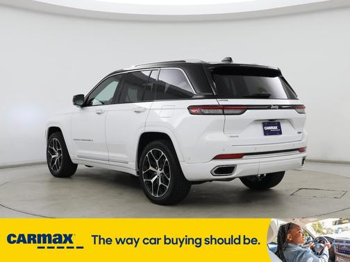 2023 Jeep Grand Cherokee Summit