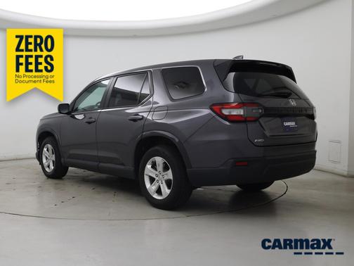Gray 2023 Honda Pilot LX