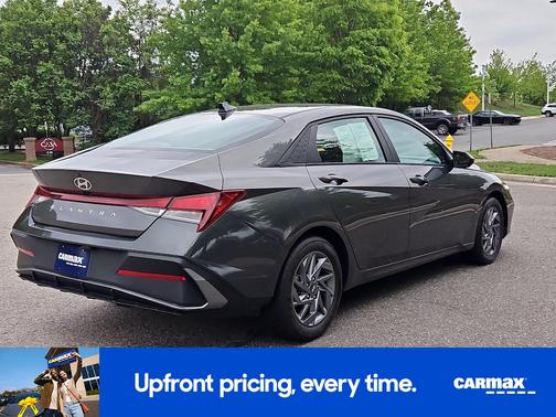 Gray 2024 Hyundai ELANTRA SEL