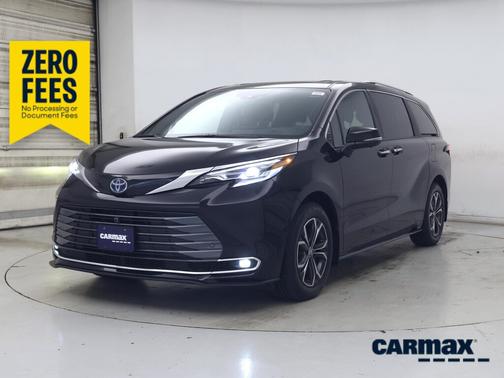 Black 2025 Toyota Sienna Platinum